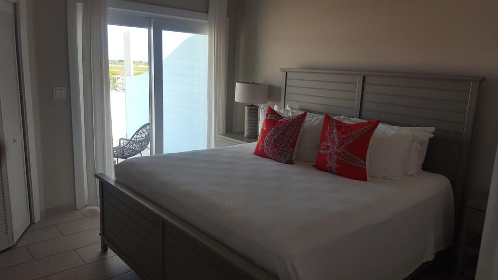 Cape Eleuthera Resort & Marina Freetown Bagian luar foto